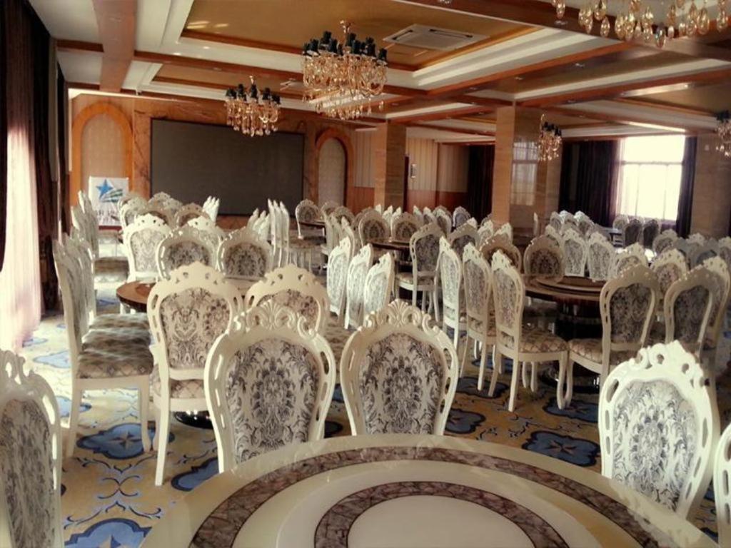 Star World Hotel Naypyidaw Kültér fotó