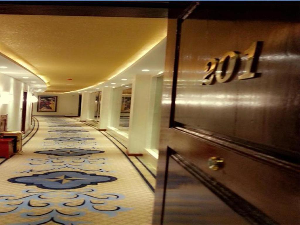 Star World Hotel Naypyidaw Kültér fotó